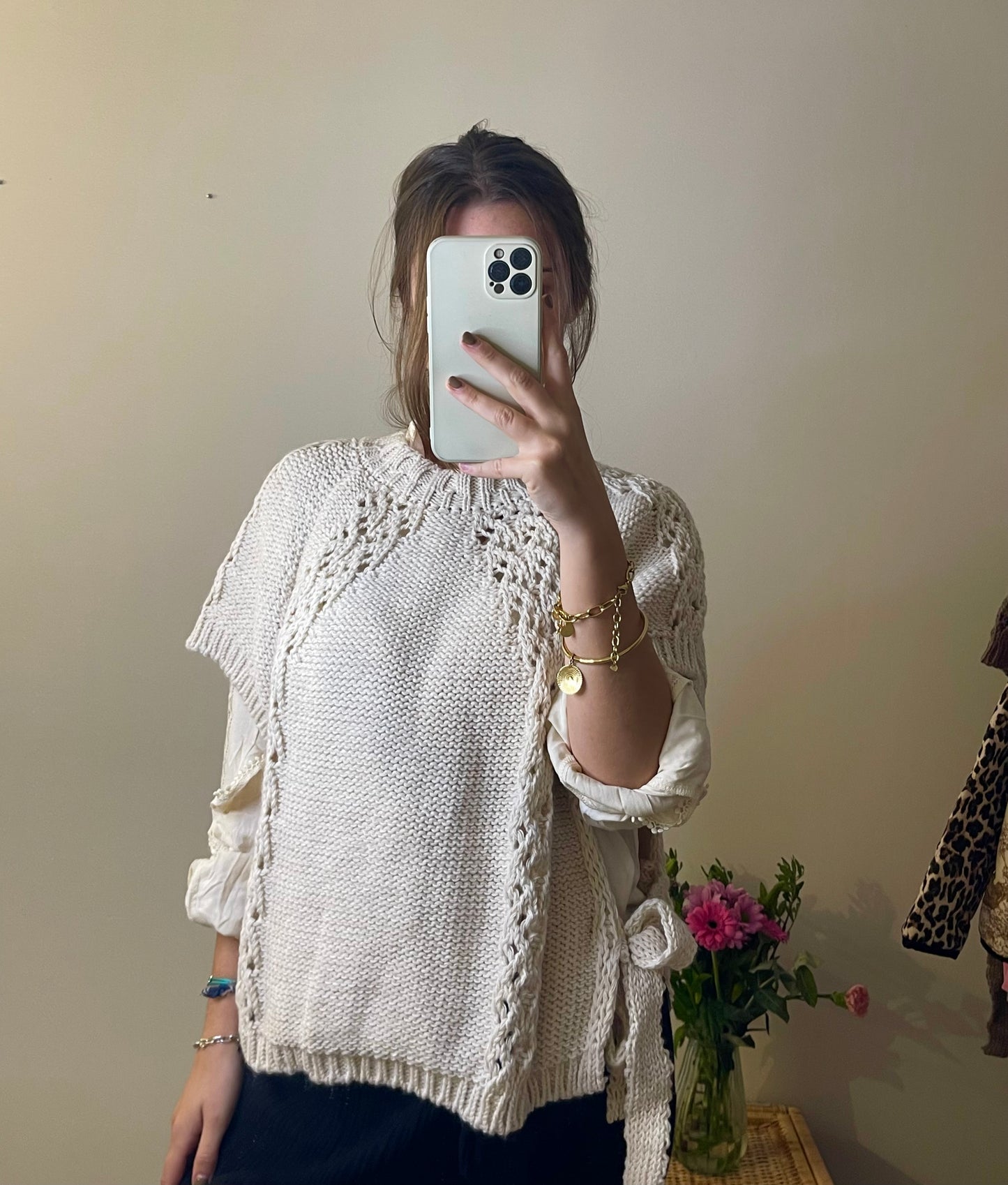 PULL SANS MANCHES BEIGE LUCIE